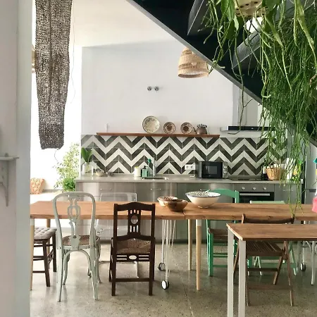 La Casa Móvil. Casa De Artistas