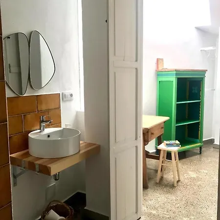 La Casa Móvil. Casa De Artistas * Algodonales