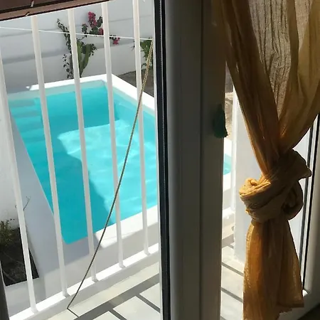 La Casa Móvil. Casa De Artistas Casa de Férias